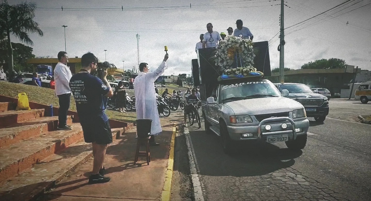 Fieis Católicos Realizam Carreata em Honra à N. Sra. Aparecida